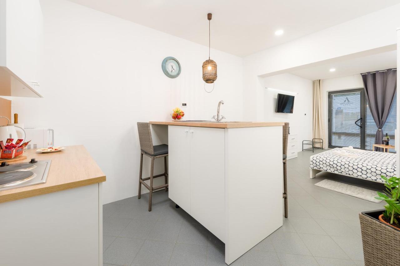 Studio Apartment Sesula Split Zewnętrze zdjęcie