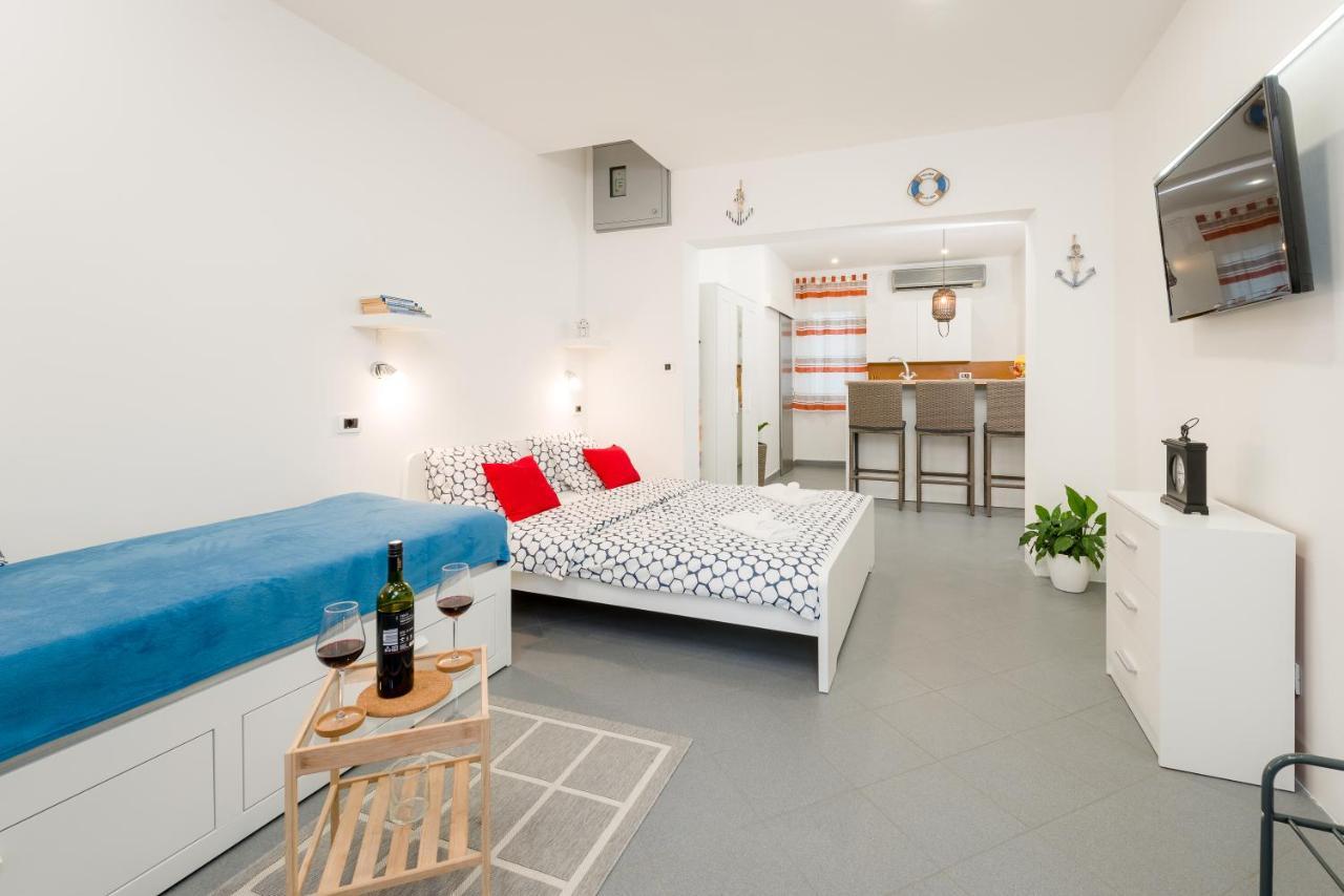 Studio Apartment Sesula Split Zewnętrze zdjęcie